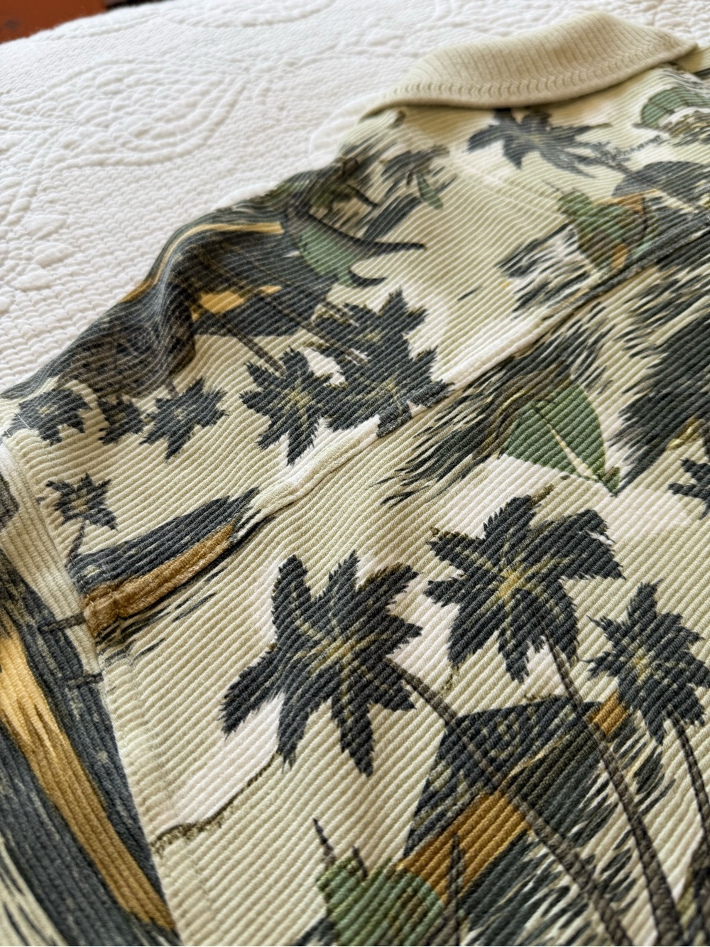 Vintage Tommy Bahama Men's 100% Cotton Island-Print Polo Shirt Sz Lg Knit Collar - Picture 9 of 10